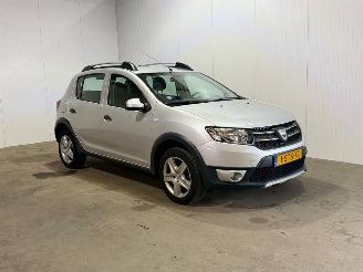 Damaged car Dacia Sandero 0.9 TCe Stepway Lauréate 2013/12