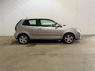 Volkswagen Polo 1.4-16V Optive picture 2