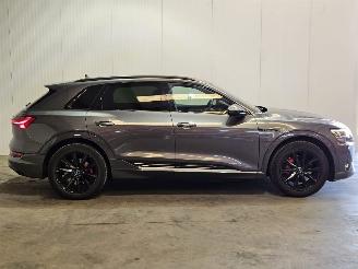 Audi E-tron 50 Quattro S-line Launch edition 71kWh 313PK picture 2