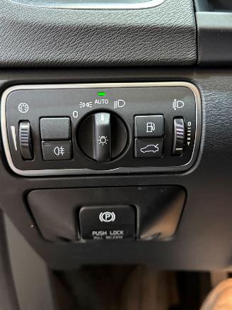 Volvo V-60 1.6 D2 Summum picture 14