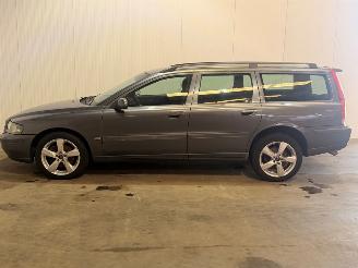 Volvo V-70 2.4 D5 AWD Geartronic C.L. picture 6