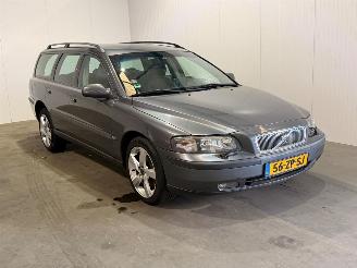 Coche accidentado Volvo V-70 2.4 D5 AWD Geartronic C.L. 2004/9