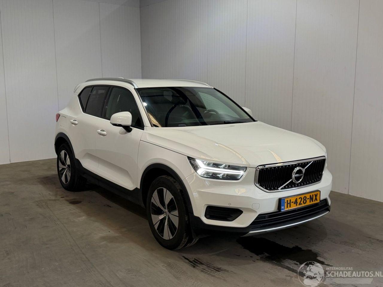 Volvo XC40 1.5 T5 Twin Engine Momentum Pro