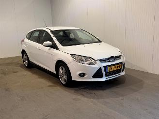Damaged car Ford Focus 1.0 EcoBoost Trend 2014/2