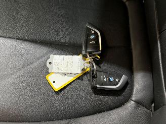 BMW 2-serie 220i Essential picture 16