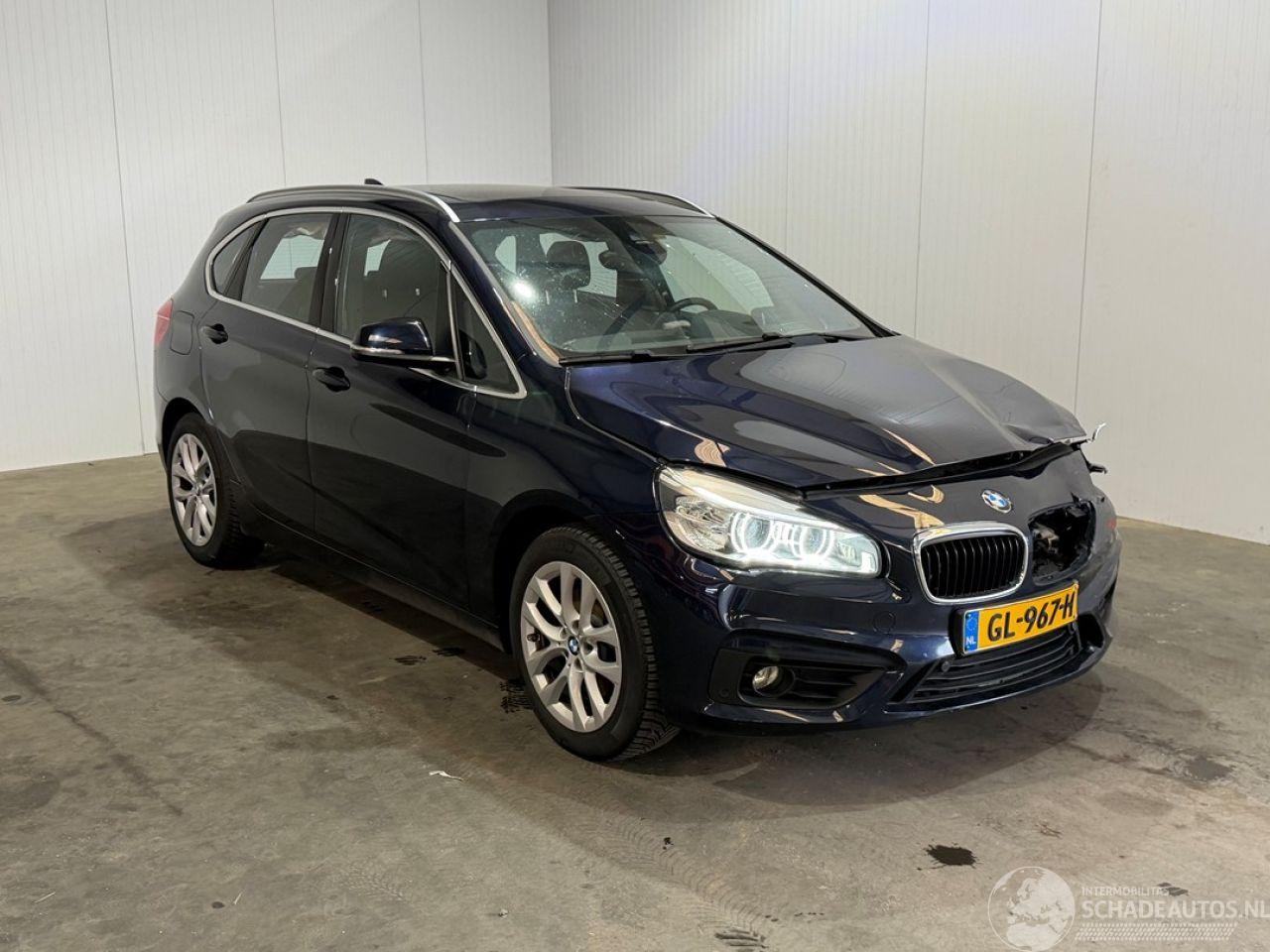 BMW 2-serie 220i Essential