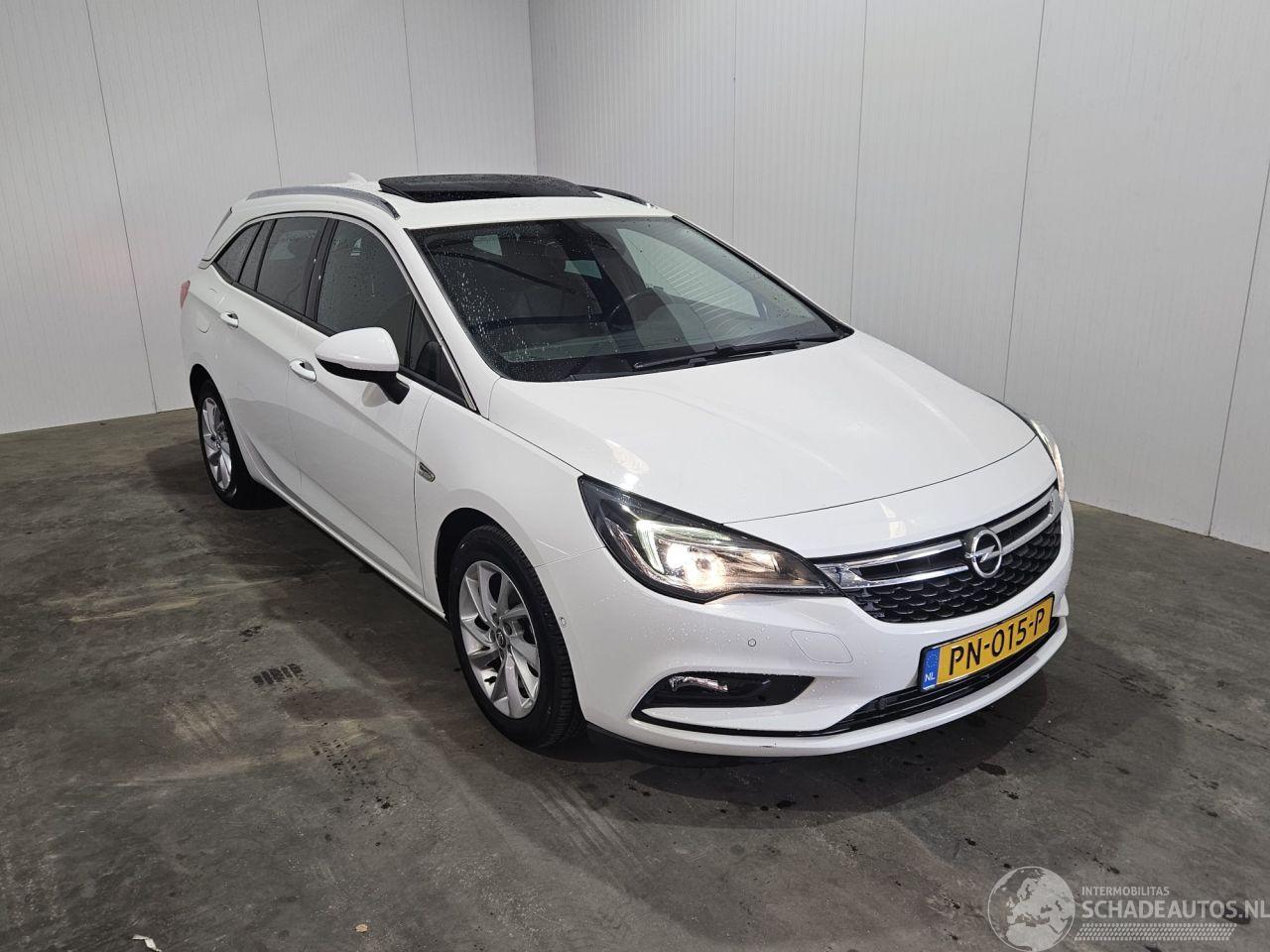 Opel Astra SPORTS TOURER+ 1.6 CDTI 110 16V Combi/o Diesel 1.598cc 81kW (110pk) FWD