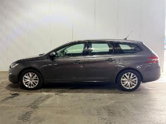 Peugeot 308 1.2 PureTech Blue Lease picture 6