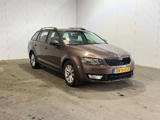 Schadeauto Skoda Octavia 1.6 TDI Greentech Ambition 2014/8