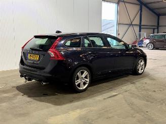 Volvo V-60 1.6 T3 Kinetic picture 3
