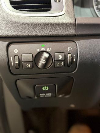 Volvo V-60 1.6 T3 Kinetic picture 14