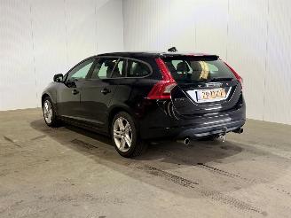 Volvo V-60 1.6 T3 Kinetic picture 5