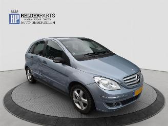 Mercedes B-klasse B-150 picture 8