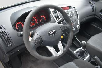 Kia Cee d 1.4 16V picture 10