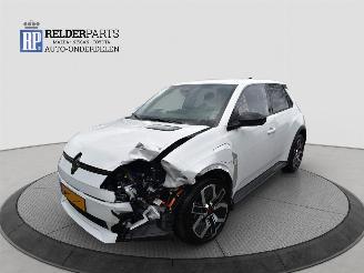 damaged passenger cars Renault 5 COMFORT RANGE TECHNO  52KWH 2025/9