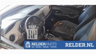 Toyota Yaris Yaris III (P13), Hatchback, 2010 / 2020 1.5 16V Hybrid picture 10