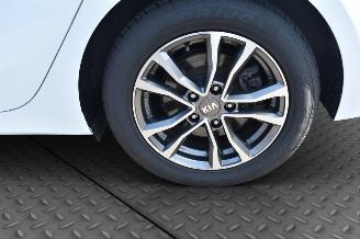 Kia Ceed 1.0 T-GDI picture 21