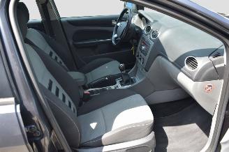 Ford Focus 1.6 16V picture 15
