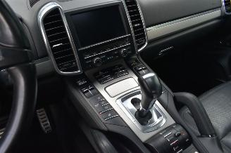 Porsche Cayenne S HYBRID 3.0 V6 picture 15