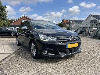 damaged passenger cars Citroën C4 1.2 PureTech Feel Collection automaat ! 2015/6