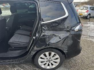 Opel Zafira 1.4 COSMO TOURER 7P picture 18