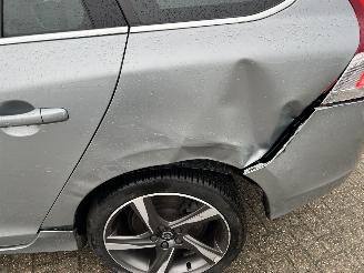 Volvo V-60 1.5 T3 R-Design picture 9