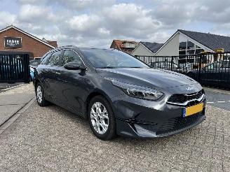 uszkodzony samochody osobowe Kia Ceed 1.0 T-GDi DynamicLine  41.997 KM!! 2022/9