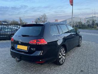 Volkswagen Golf 2.0 TDI Highline picture 7