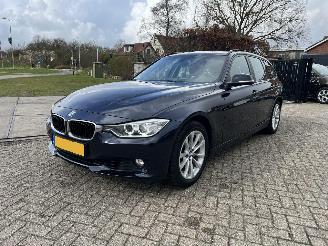 BMW 3-serie Touring -  320i High Executive picture 4