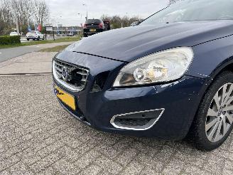 Volvo S-60 1.6 T4 Momentum Automaat picture 13