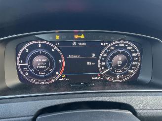 Volkswagen Golf 1.6 TDI Highline Business R picture 27