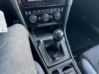 Volkswagen Golf 1.6 TDI Highline Business R picture 26