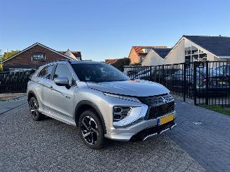 krockskadad bil auto Mitsubishi Eclipse Cross 2.4 PHEV Executive | 64.655 KM!! 2023/3