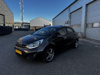 Kia Rio 1.4 CVVT PANO LEER AUTOMAAT !! FULL OPTIONS picture 1
