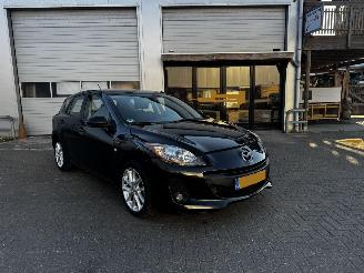 krockskadad bil auto Mazda 3 1.6 TS 2012/1