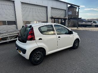 Peugeot 107 1.0 Access Accent Facelift picture 5