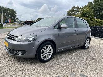 Vaurioauto  passenger cars Volkswagen Golf plus 1.4 TSI Highline | 58.117 km!! NAP 2009/7