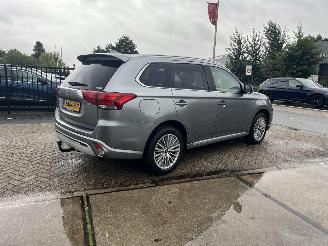 Mitsubishi Outlander 2.4 PHEV Intense+ picture 16