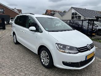 Volkswagen Sharan 2.0 TDI Exclusive Series picture 3