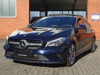 Mercedes Cla-klasse CLA 200 Shooting Brake Urban,Panorama,Leer, Navi picture 2