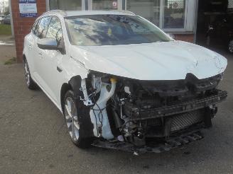 Renault Mégane Grandtour GT-Line 1.2 TCe 130pk Euro6, Leer, Navi, Cruise, Lane assist picture 5