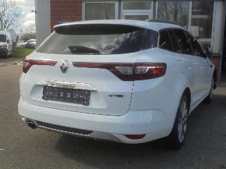 damaged passenger cars Renault Mégane Grandtour GT-Line 1.2 TCe 130pk Euro6, Leer, Navi, Cruise, Lane assist 2017/3