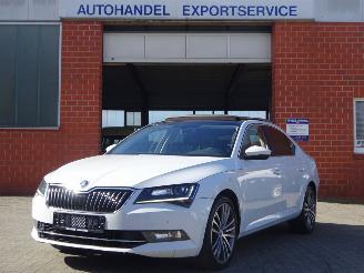 Auto incidentate Skoda Superb 2.0 TDI Ambition Business, Panorama, Navi, DAB+, Climate & Cruise 2016/9
