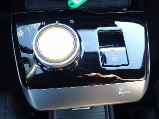 MG MG4 Luxury 150kw Elektro 68kw/h, Airco, Navi, Leer picture 13