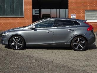 Volvo V-40 T3 Polar+ Sport R-Design 152pk Autom, Navi, Airco, Panorama, Cruise picture 6