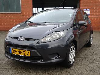 Ford Fiesta 1.4 Trend Automaat, 37.000 km NAP, Airco, Nieuwe APK picture 2