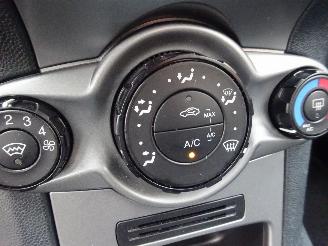 Ford Fiesta 1.4 Trend Automaat, 37.000 km NAP, Airco, Nieuwe APK picture 16