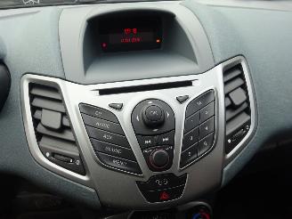 Ford Fiesta 1.4 Trend Automaat, 37.000 km NAP, Airco, Nieuwe APK picture 17