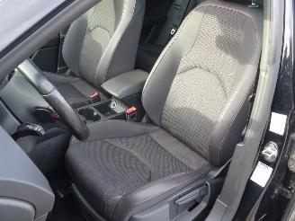 Seat Leon 1.4 EcoTSI FR DSG Automaat, Panorama, Climate & Cruise, DAB+ picture 11