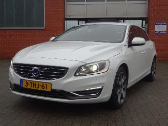 Volvo V-60 D6 AWD Plug in Hybrid 158kw, Leer, Navi, Climate& Cruise picture 2